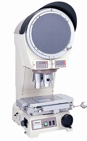 Profile projector V12B