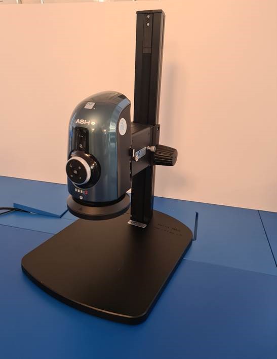 Omni 3 und Stativ