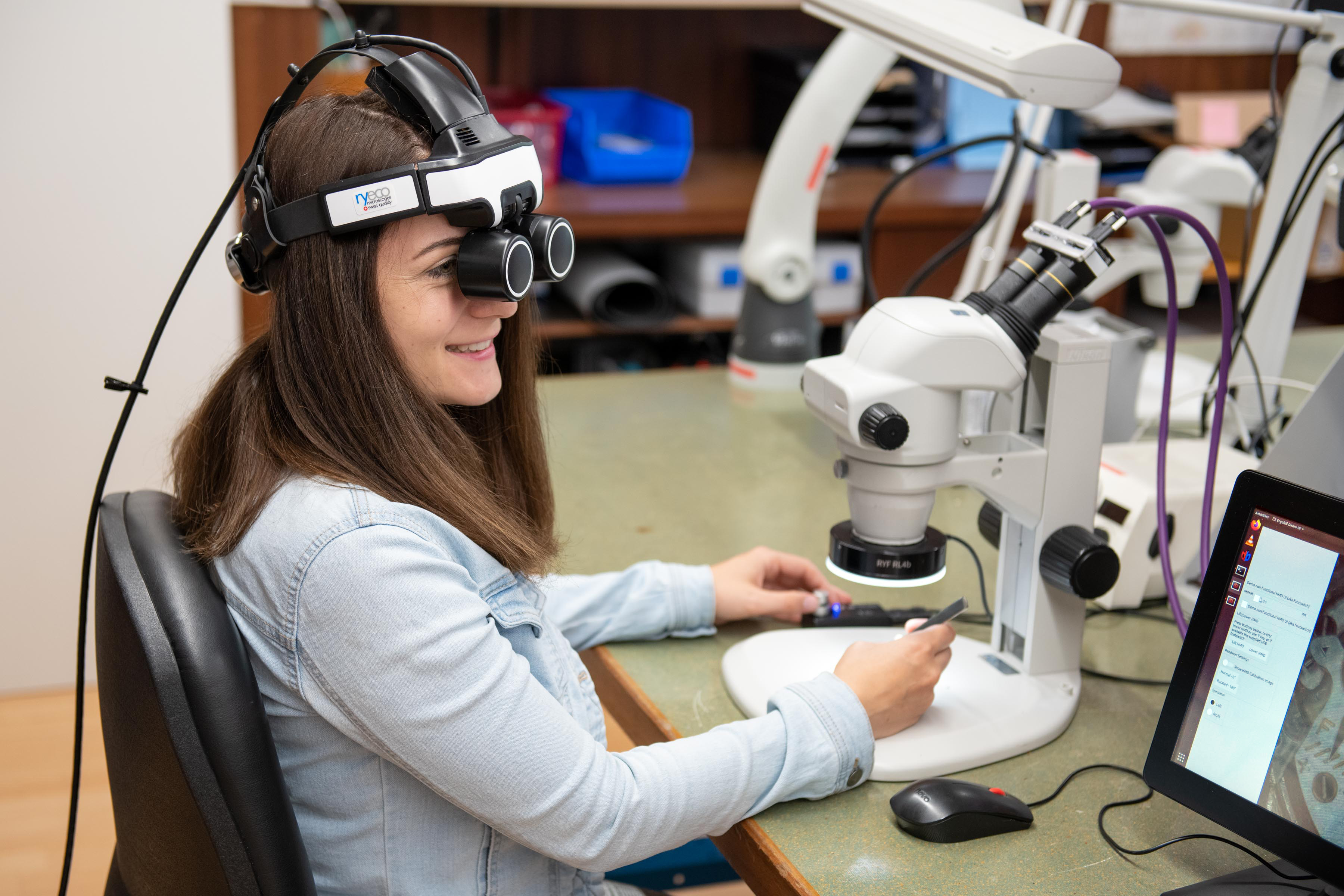 Super-ERGO Stereo-Head Mounted Display 3D-Stereo-HMD